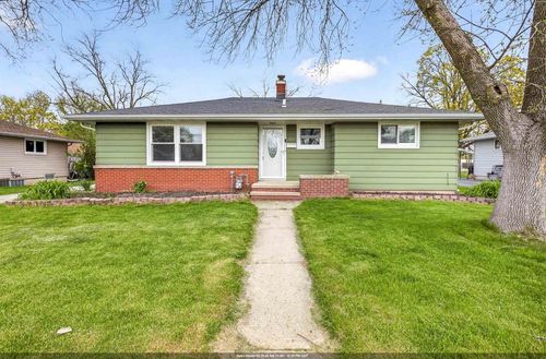 946 4th Street, MENASHA, WI, 54952 | Card Image