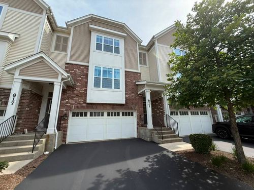 821 W Chase Ln, Palatine, IL, 60067-7304 | Card Image