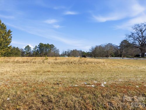 5822 Oakridge Rd, Clover, SC, 29710-8392 | Card Image