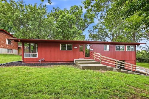 8625 E 73rd Ter, Kansas City, MO, 64133-6313 | Card Image