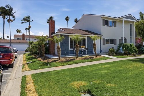 8141 Pennington Dr, Huntington Beach, CA, 92646-6737 | Card Image