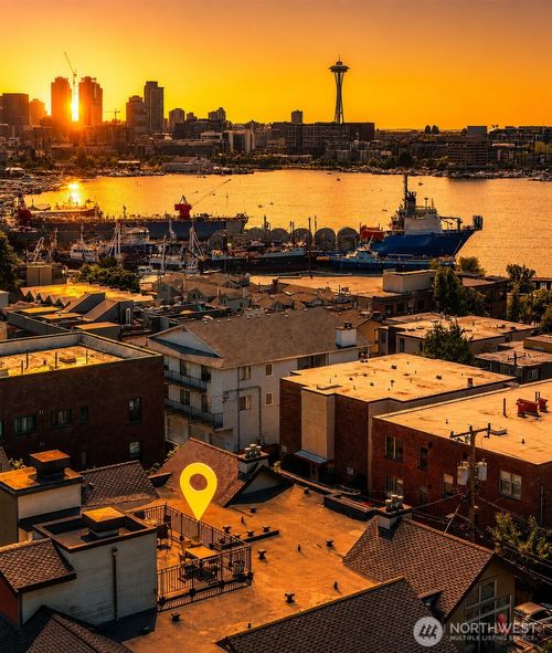 301-2035 Eastlake Ave E, Seattle, WA, 98102-7219 | Card Image