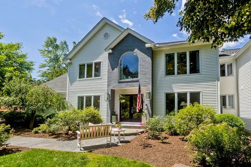 183 Loomis Rdg, Westfield, MA, 01085-3963 | Card Image