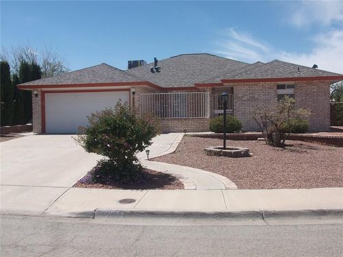 7680 Dianjou Dr, El Paso, TX, 79912-7160 | Card Image