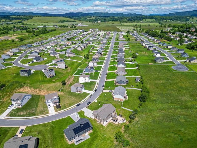 306 Coyote Run, House other with 4 bedrooms, 3 bathrooms and null parking in BROADWAY VA | Image 61