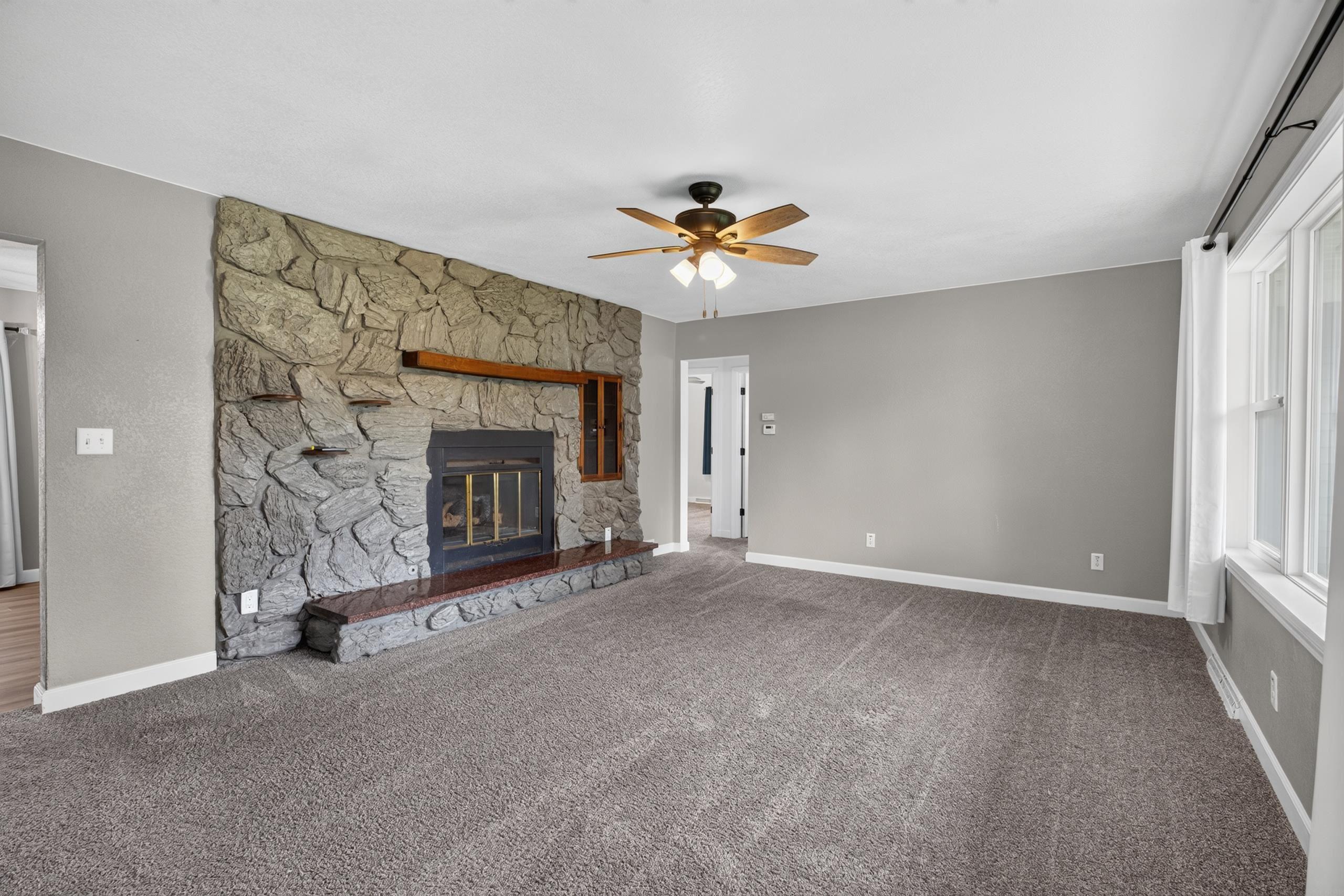 Residential in Elk Run Heights 4