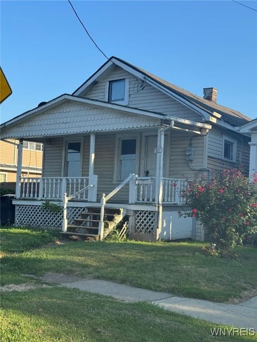 7211 Stephenson Ave, Niagara Falls, NY, 14304-4046 | Card Image