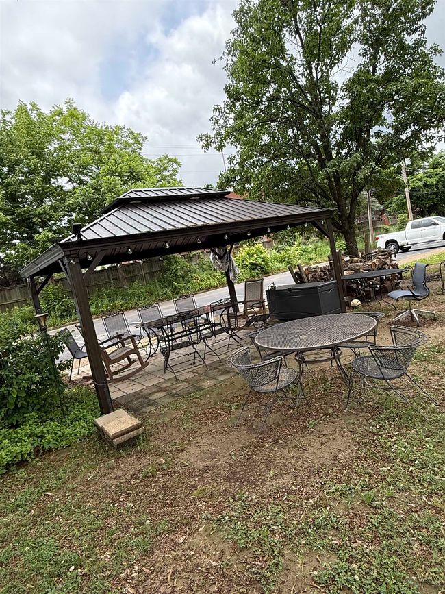 APT-2 - 2993 Walnut Grove Rd, Condo with 2 bedrooms, 1 bathrooms and null parking in Memphis TN | Image 23