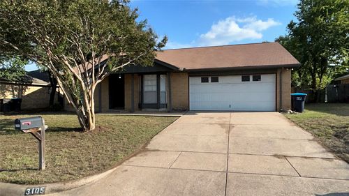 3105 Amber Dr S, Fort Worth, TX, 76133-6449 | Card Image
