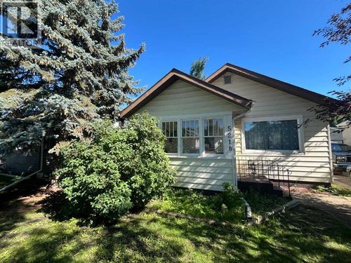 5218 51 Ave, Ponoka, AB, T4J1H8 | Card Image
