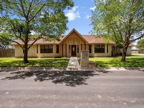 1407 32nd St, Hondo, TX, 78861-3435 | Card Image