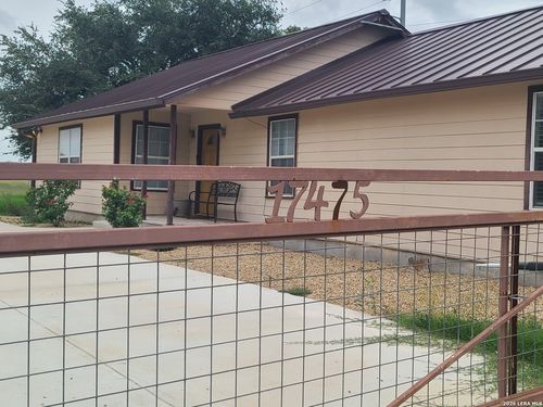 17445 Fm 463, Natalia, TX, 78059-2379 | Card Image