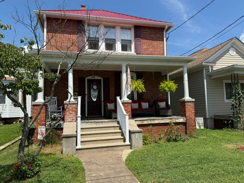 506 Court St, Clifton Forge, VA, 24422-1125 | Card Image