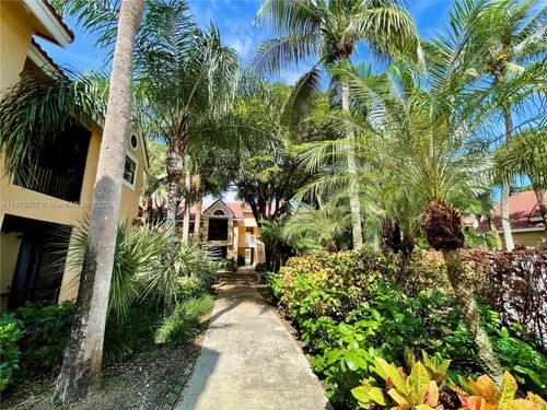 apt-527-15591 Sw 105th Ter, Miami, FL, 33196-3531 | Card Image