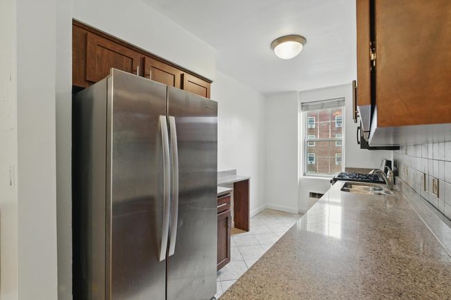 APT-2F - 8400 Boulevard E, Home with 1 bedrooms, 1 bathrooms and null parking in North Bergen NJ | Image 6