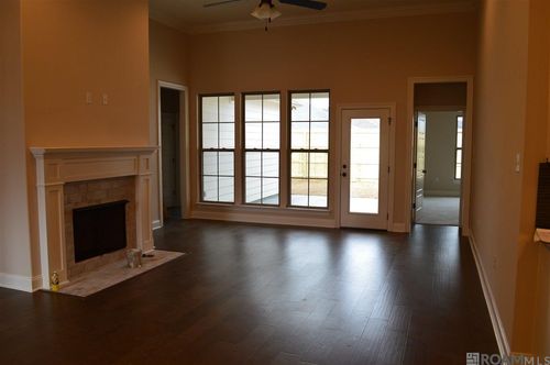 17235 Ledgestone Dr, Prairieville, LA, 70769-4059 | Card Image