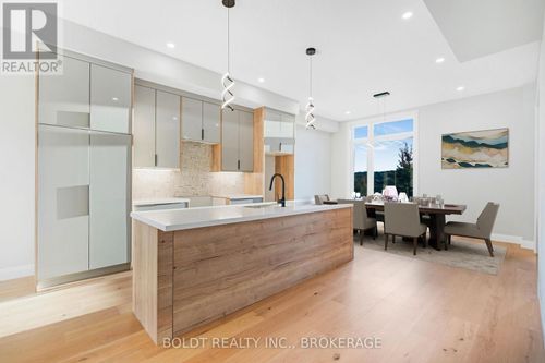 35 Wellspring Way, Fonthill, ON, L0S1E6 | Card Image