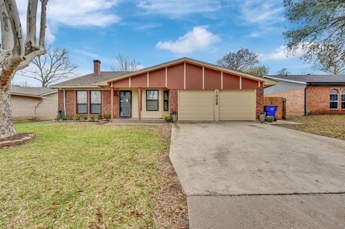 1008 Kay Lynn St, Mansfield, TX, 76063-2006 | Card Image