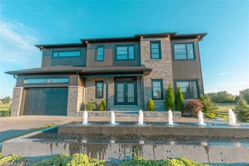 11141 County Rd 2, Iroquois, ON, K0E1K0 | Card Image