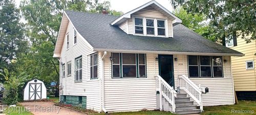 1424 19th St, Port Huron, MI, 48060-5504 | Card Image