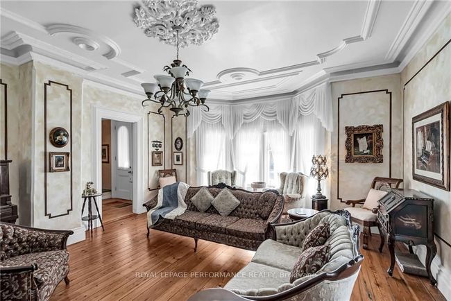11 Oak St, House other with 5 bedrooms, 3 bathrooms and 5 parking in Lancaster ON | Image 5