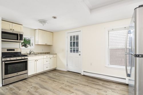2-111 Washington St, Somerville, MA, 02143-4426 | Card Image