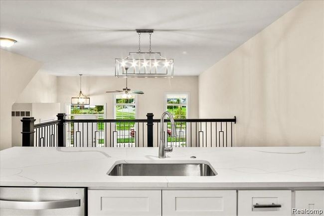 53612 Springdale St, Condo with 2 bedrooms, 3 bathrooms and null parking in Macomb MI | Image 12