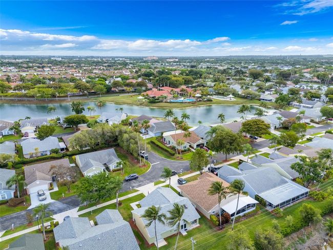 2590 Se 7 Th Pl, House other with 2 bedrooms, 2 bathrooms and null parking in HOMESTEAD FL | Image 35
