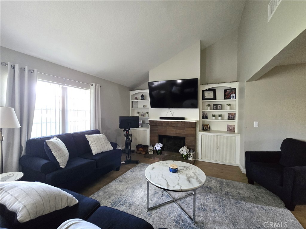 Residential Lease in La Habra 4