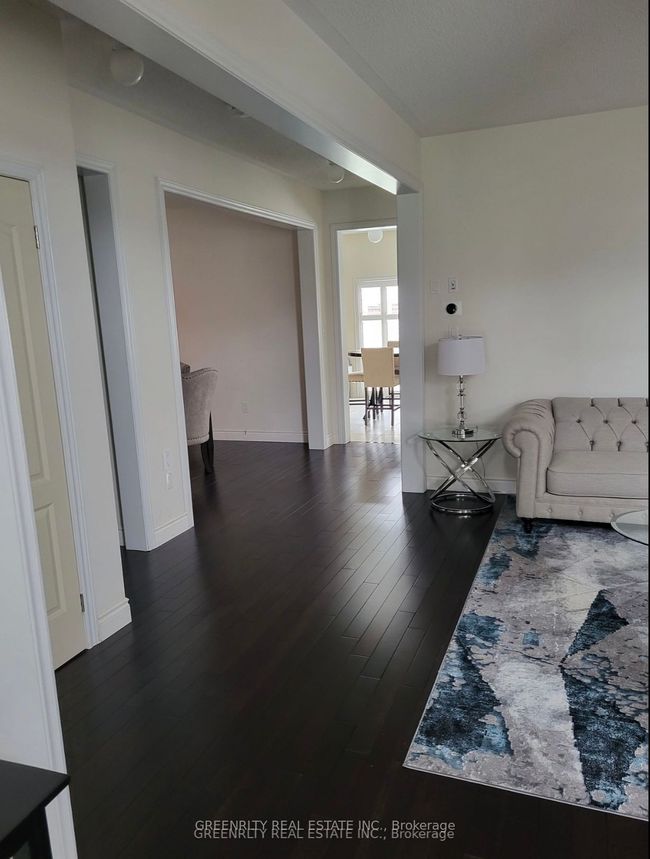 UPPER - 714 Halbert Dr, House other with 4 bedrooms, 3 bathrooms and 1 parking in Shelburne ON | Image 9