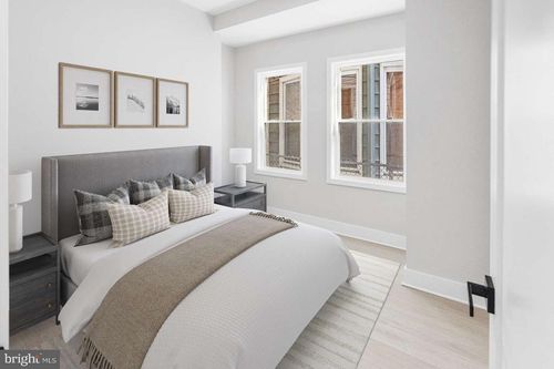 5246 Cedar Ave, Philadelphia, PA, 19143-1525 | Card Image