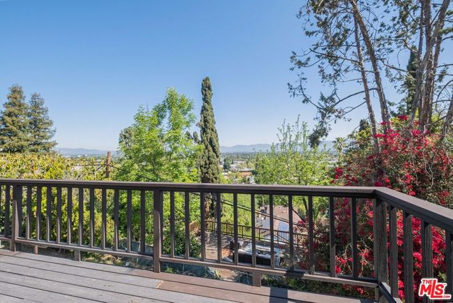 14563 Round Valley Dr, House other with 4 bedrooms, 2 bathrooms and 2 parking in Sherman Oaks CA | Image 27