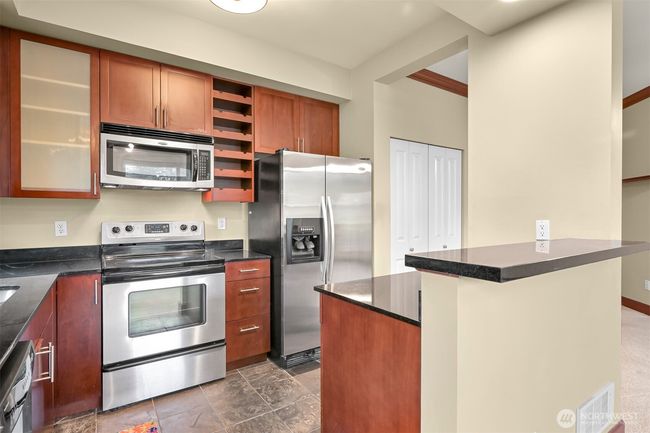 C102 - 259 W Bakerview Rd, Condo with 2 bedrooms, 2 bathrooms and 1 parking in Bellingham WA | Image 10