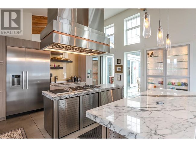 2185 Naramata Rd, House other with 3 bedrooms, 5 bathrooms and 1 parking in Naramata BC | Image 9