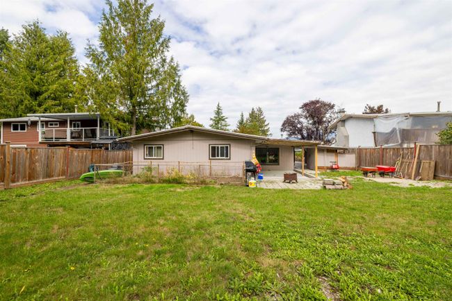22950 Rogers Avenue, House other with 4 bedrooms, 2 bathrooms and 6 parking in Maple Ridge BC | Image 25