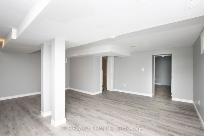 666 Lorne Ave, Home with 5 bedrooms, 3 bathrooms and 1 parking in London ON | Image 31