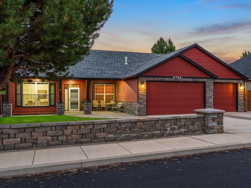2700 Nw 19th St, Redmond, OR, 97756-7766 | Card Image