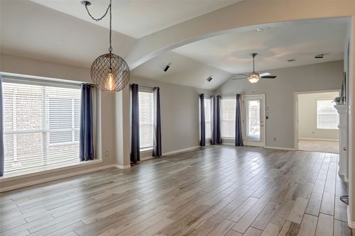 2804 Cascade Cove Dr, Little Elm, TX, 75068-7606 | Card Image