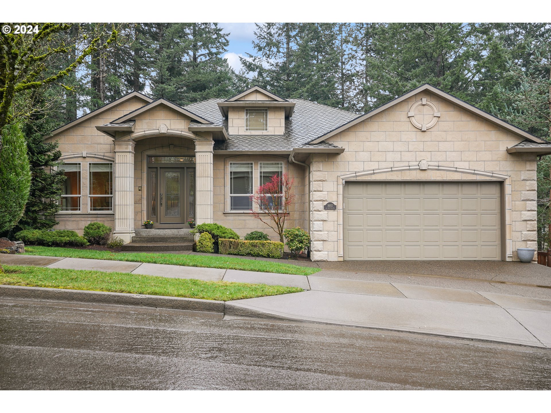 Alta Vista Dr, Happy Valley, OR 97086