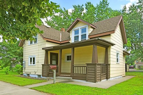 220 31st Ave N, Saint Cloud, MN, 56303-4136 | Card Image