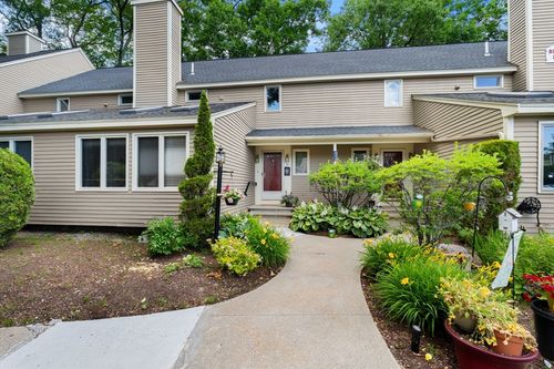 31-31 Tulip Cir, Haverhill, MA, 01830-1591 | Card Image