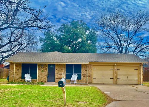 204 Hillcrest St, Sanger, TX, 76266-5517 | Card Image