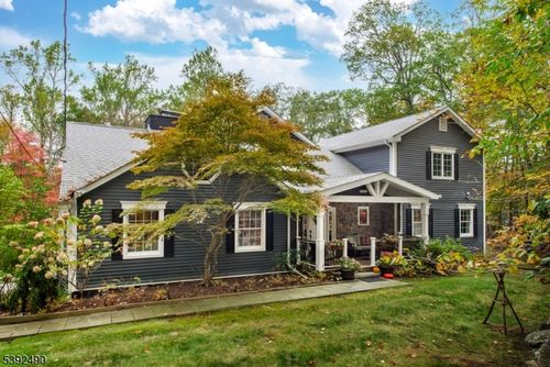 2 Briarcliff Ter, Kinnelon, NJ, 07405-2278 | Card Image