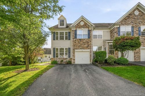 24 Ford Ct, Monroe, NY, 10950-4946 | Card Image