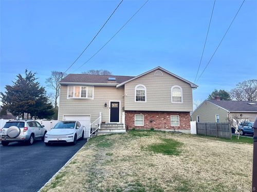 249 Bayport Ave, Bayport, NY, 11705-1849 | Card Image