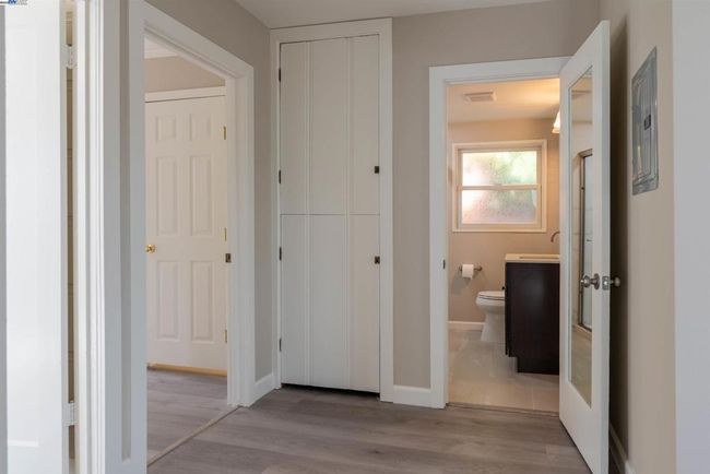 18355 Carlton Ave, House other with 2 bedrooms, 1 bathrooms and null parking in Castro Valley CA | Image 7