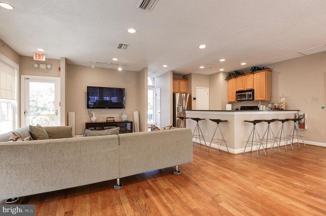 APT-201B - 1511 Lincoln Way, Condo with 2 bedrooms, 2 bathrooms and null parking in MCLEAN VA | Image 43