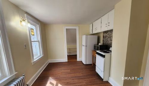 2-49-1/2 Silver St, Middletown, CT, 06457-3935 | Card Image