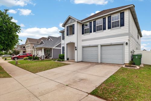 9140 Cranston Ct, Aubrey, TX, 76227-5802 | Card Image