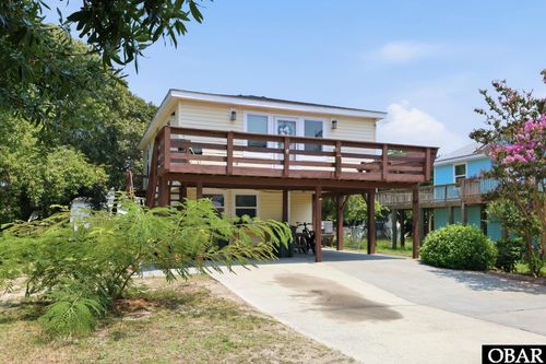 1707 Wyandotte St, Kill Devil Hills, NC, 27948-7640 | Card Image
